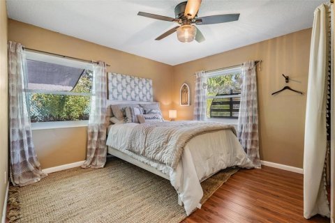 Villa ou maison à vendre à Tarpon Springs, Floride: 5 chambres, 242.38 m2 № 2207379 - photo 27