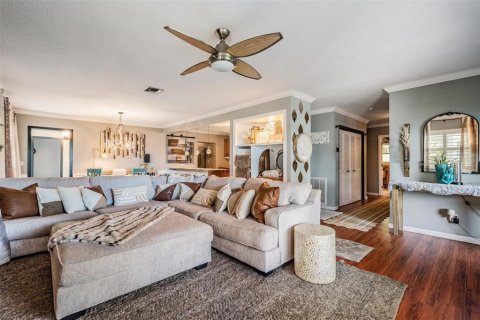 Villa ou maison à vendre à Tarpon Springs, Floride: 5 chambres, 242.38 m2 № 2207379 - photo 6