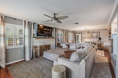 Villa ou maison à vendre à Tarpon Springs, Floride: 5 chambres, 242.38 m2 № 2207379 - photo 5