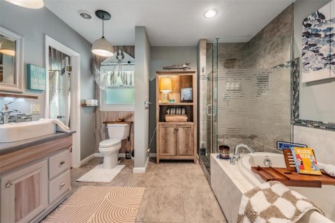 Villa ou maison à vendre à Tarpon Springs, Floride: 5 chambres, 242.38 m2 № 2207379 - photo 24