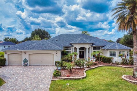 House in The Villages, Florida 4 bedrooms, 342.07 sq.m. № 2206779