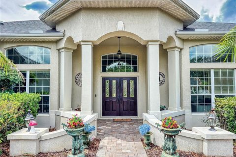 Villa ou maison à vendre à The Villages, Floride: 4 chambres, 342.07 m2 № 2206779 - photo 2