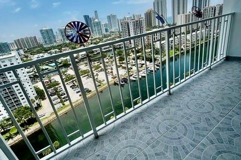 Condominio en venta en Sunny Isles Beach, Florida, 2 dormitorios, 113.34 m2 № 2189849 - foto 18