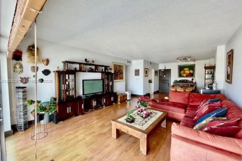 Condominio en venta en Sunny Isles Beach, Florida, 2 dormitorios, 113.34 m2 № 2189849 - foto 4