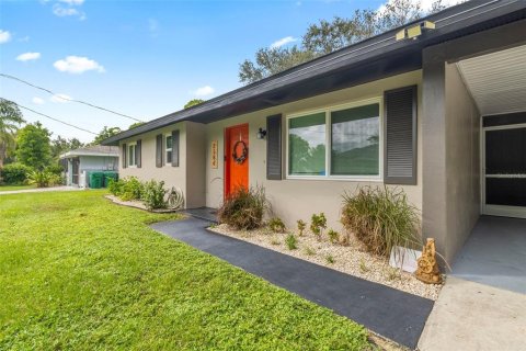 Villa ou maison à louer à Port Charlotte, Floride: 2 chambres, 95.5 m2 № 2092862 - photo 3