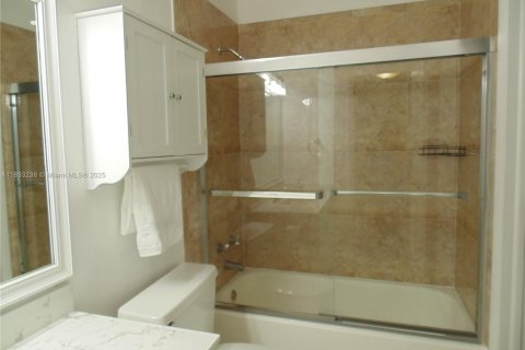 Touwnhouse à vendre à Sunrise, Floride: 2 chambres, 107.02 m2 № 1930317 - photo 24