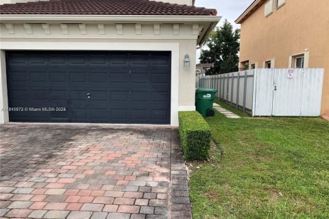 Immobilier commercial à louer à Miami, Floride № 1838695 - photo 11