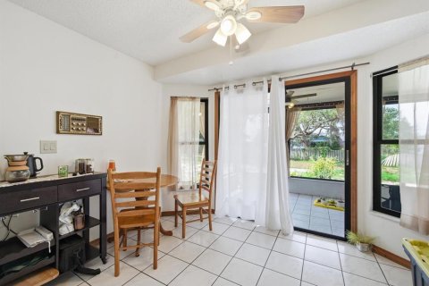 Casa en venta en Spring Hill, Florida, 2 dormitorios, 141.95 m2 № 2203131 - foto 6