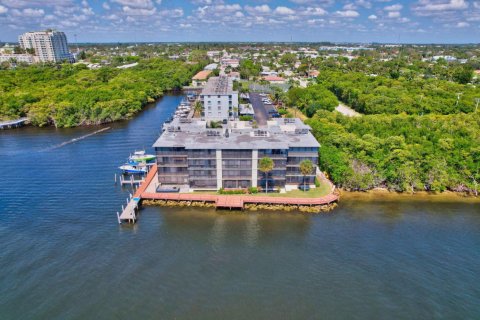 Condominio en alquiler en Boynton Beach, Florida, 2 dormitorios, 95.6 m2 № 1168528 - foto 1