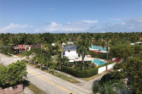 Condominio en venta en Hollywood, Florida, 1 dormitorio, 83.43 m2 № 2025849 - foto 22