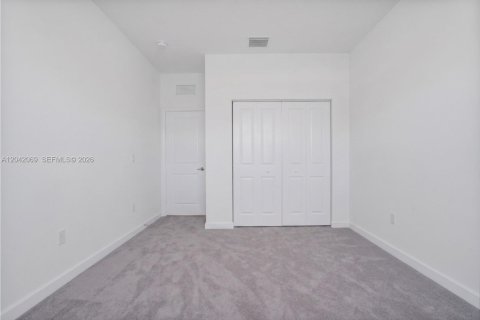 Touwnhouse à vendre à Pembroke Pines, Floride: 3 chambres, 163.14 m2 № 2240962 - photo 7