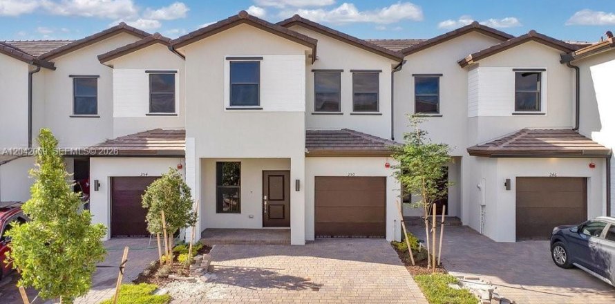 Touwnhouse à Pembroke Pines, Floride 3 chambres, 163.14 m2 № 2240962