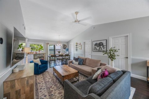 Casa en venta en Tarpon Springs, Florida, 4 dormitorios, 184.04 m2 № 1612913 - foto 2