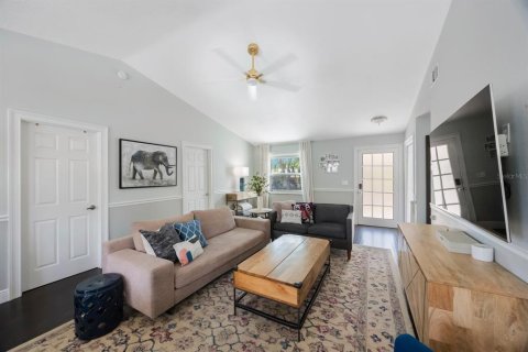 Casa en venta en Tarpon Springs, Florida, 4 dormitorios, 184.04 m2 № 1612913 - foto 5