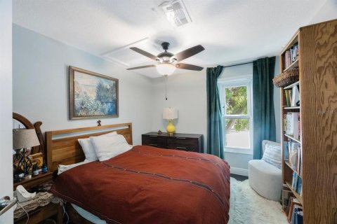 Casa en venta en Tarpon Springs, Florida, 4 dormitorios, 184.04 m2 № 1612913 - foto 14