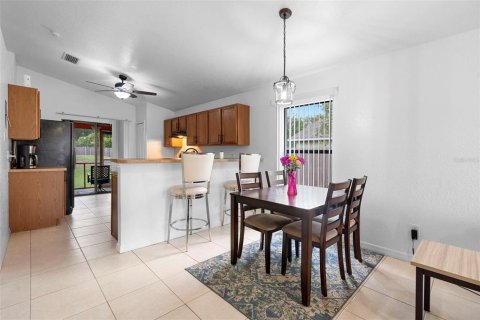 Villa ou maison à vendre à DeLand, Floride: 3 chambres, 116.59 m2 № 1915239 - photo 10