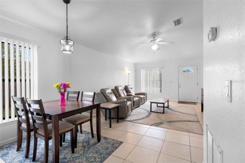 Villa ou maison à vendre à DeLand, Floride: 3 chambres, 116.59 m2 № 1915239 - photo 11