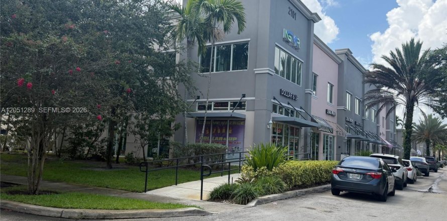 Immobilier commercial à Miramar, Floride № 2172981