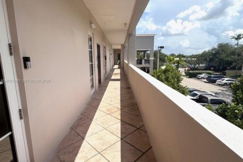 Immobilier commercial à vendre à Miramar, Floride № 2172981 - photo 16