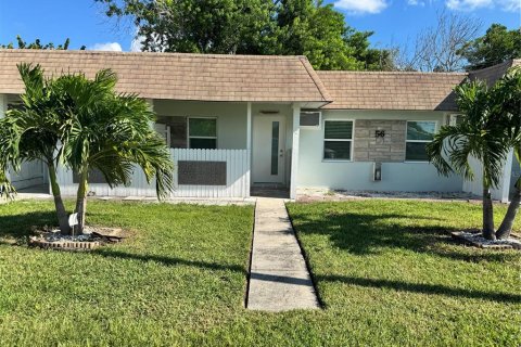 Appartement à Madeira Beach, Floride 1 chambre, 46.27 m2 № 2371191