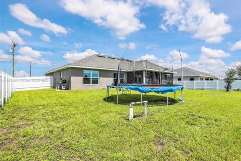 Купить виллу или дом в Кейп-Корал, Флорида 4 спальни, № 1958685 - фото 4