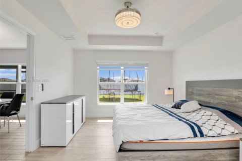 Купить виллу или дом в Кейп-Корал, Флорида 4 спальни, № 1958685 - фото 15