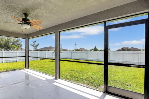 Купить виллу или дом в Кейп-Корал, Флорида 4 спальни, № 1958685 - фото 6