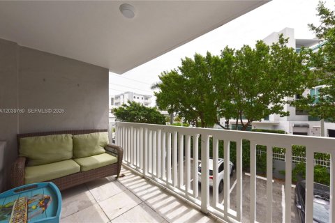 Condominio en alquiler en Miami Beach, Florida, 1 dormitorio, 67.82 m2 № 2086150 - foto 18