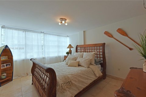 Condominio en alquiler en Miami Beach, Florida, 1 dormitorio, 67.82 m2 № 2086150 - foto 15