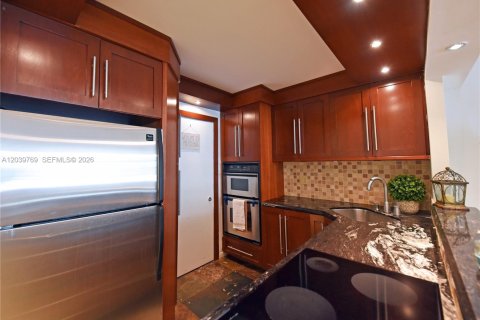 Condominio en alquiler en Miami Beach, Florida, 1 dormitorio, 67.82 m2 № 2086150 - foto 7