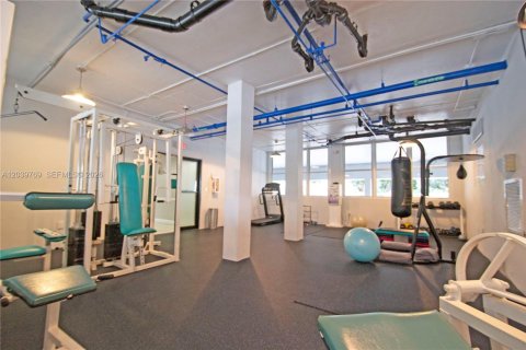 Condominio en alquiler en Miami Beach, Florida, 1 dormitorio, 67.82 m2 № 2086150 - foto 19
