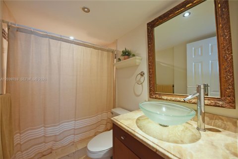 Condominio en alquiler en Miami Beach, Florida, 1 dormitorio, 67.82 m2 № 2086150 - foto 16