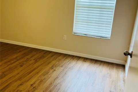 House in Leesburg, Florida 2 bedrooms, 111.48 sq.m. № 2212306 - photo 9