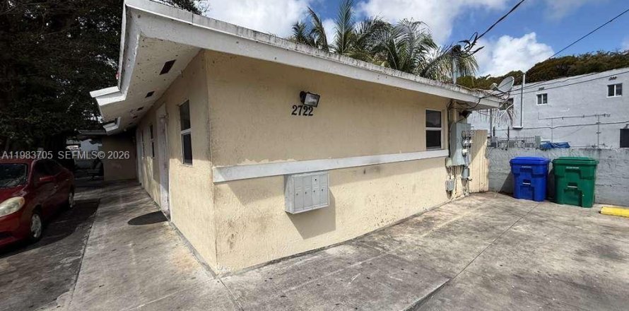 Дом в Майами, Флорида 1 спальня, 205.96м2 № 2051373