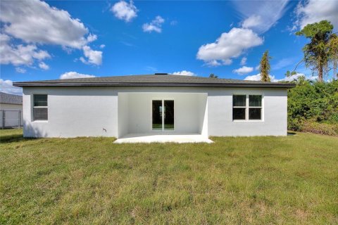 Casa en alquiler en North Port, Florida, 4 dormitorios, 185.8 m2 № 2115461 - foto 25