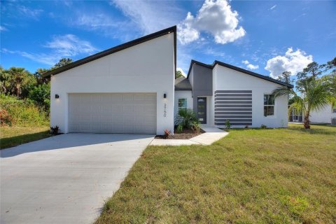 Casa en alquiler en North Port, Florida, 4 dormitorios, 185.8 m2 № 2115461 - foto 2