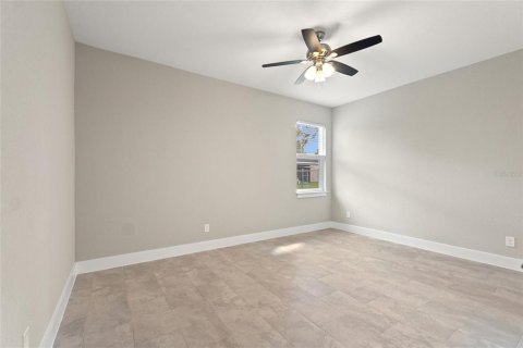 Casa en alquiler en North Port, Florida, 4 dormitorios, 185.8 m2 № 2115461 - foto 19