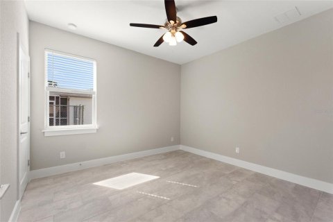 Casa en alquiler en North Port, Florida, 4 dormitorios, 185.8 m2 № 2115461 - foto 17