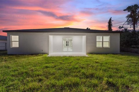 Casa en alquiler en North Port, Florida, 4 dormitorios, 185.8 m2 № 2115461 - foto 24