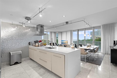 Copropriété à vendre à Miami, Floride: 3 chambres, 173.73 m2 № 2429732 - photo 5