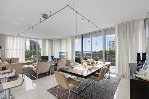 Copropriété à vendre à Miami, Floride: 3 chambres, 173.73 m2 № 2429732 - photo 4