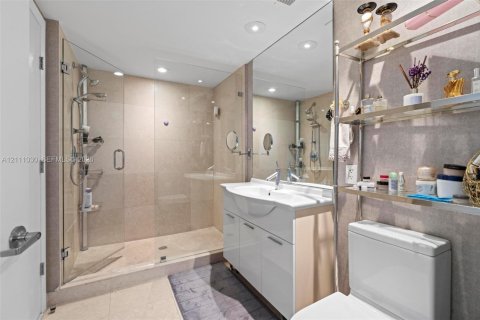 Copropriété à vendre à Miami, Floride: 3 chambres, 173.73 m2 № 2429732 - photo 14