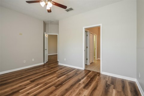 House in Davenport, Florida 4 bedrooms, 170.85 sq.m. № 1902328 - photo 10