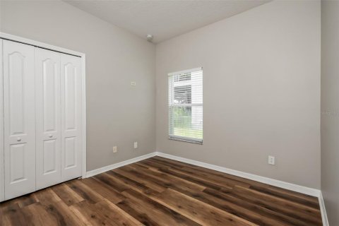 House in Davenport, Florida 4 bedrooms, 170.85 sq.m. № 1902328 - photo 13