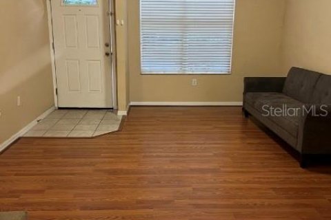 Condo in Gainesville, Florida, 2 bedrooms № 2108542 - photo 3