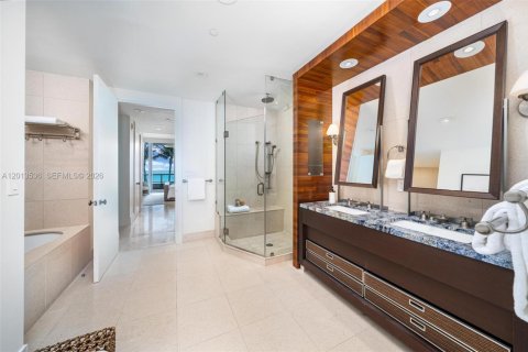 Condo in Miami Beach, Florida, 3 bedrooms  № 2075812 - photo 13