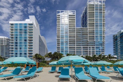 Condo in Miami Beach, Florida, 3 bedrooms  № 2075812 - photo 21