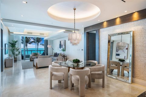 Condo in Miami Beach, Florida, 3 bedrooms  № 2075812 - photo 2