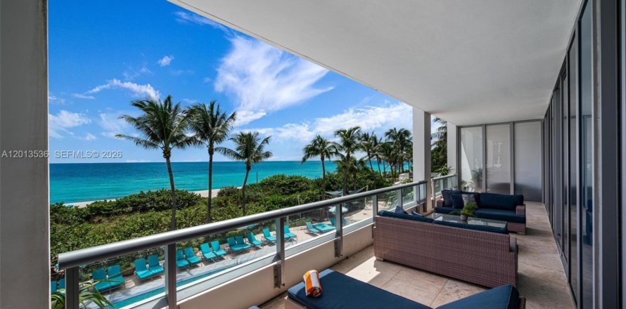 Condo in Miami Beach, Florida, 3 bedrooms  № 2075812