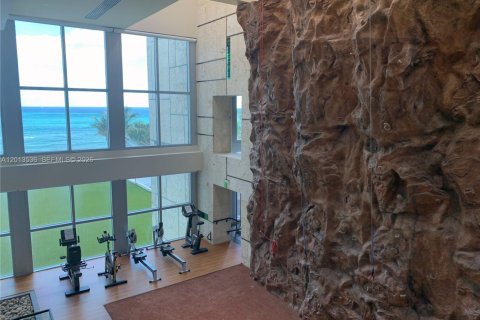 Condo in Miami Beach, Florida, 3 bedrooms  № 2075812 - photo 25